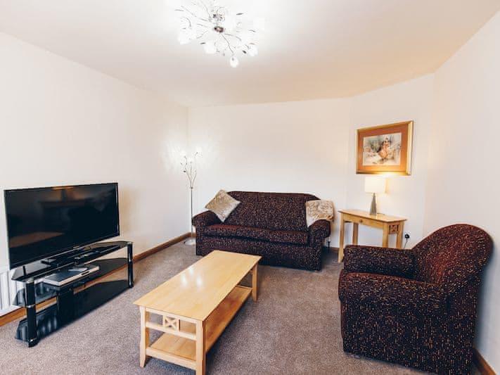 Strathroy Mews 4 - UKC3998