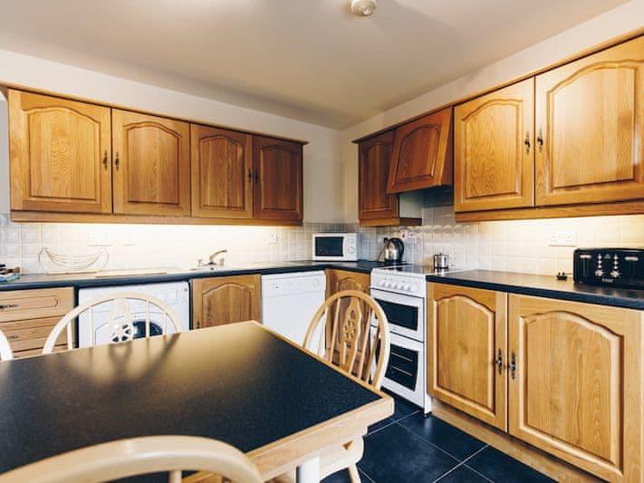 Strathroy Mews 6 - UKC4000