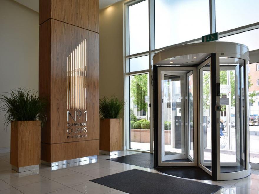 No.1 The One Bedroom