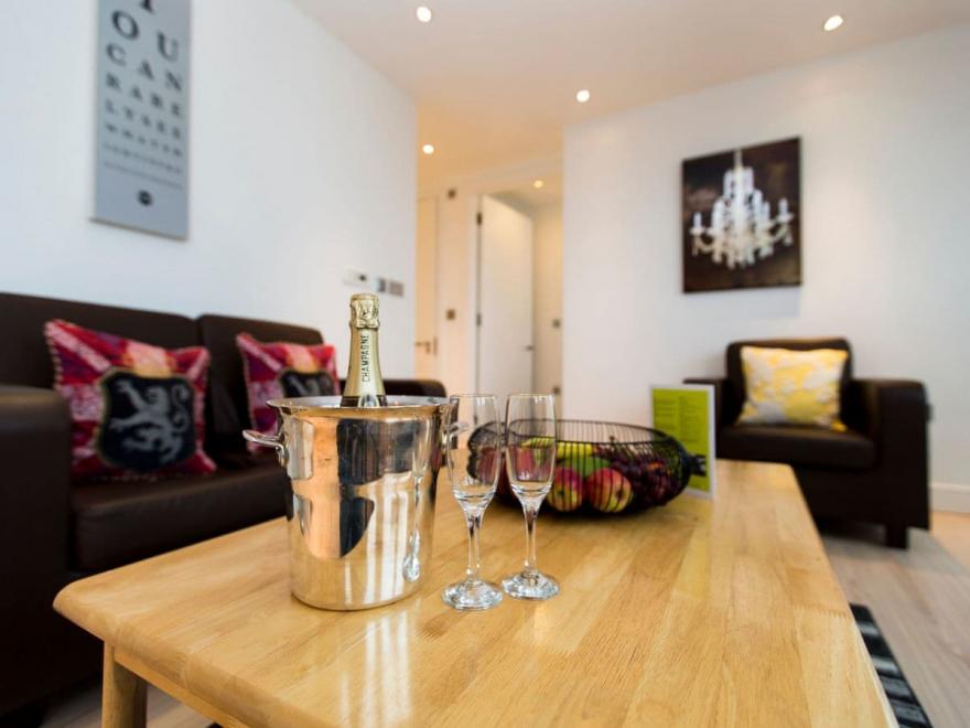 No.1 The One Bedroom