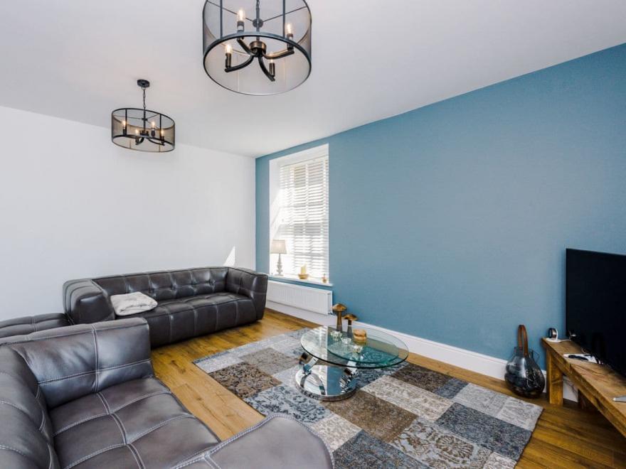 Ferrier Apartment 1 - UKC4026