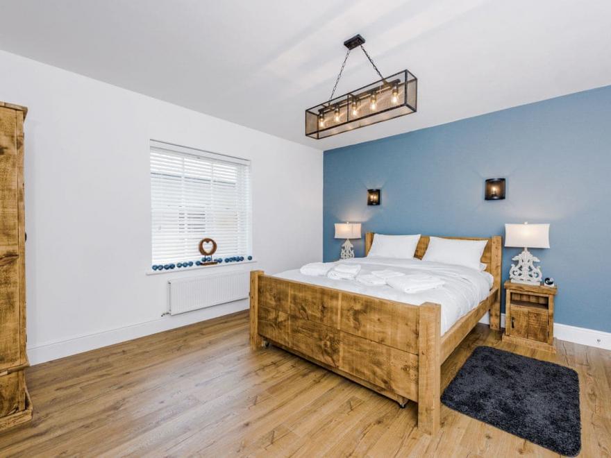 Ferrier Apartment 2 - UKC4027