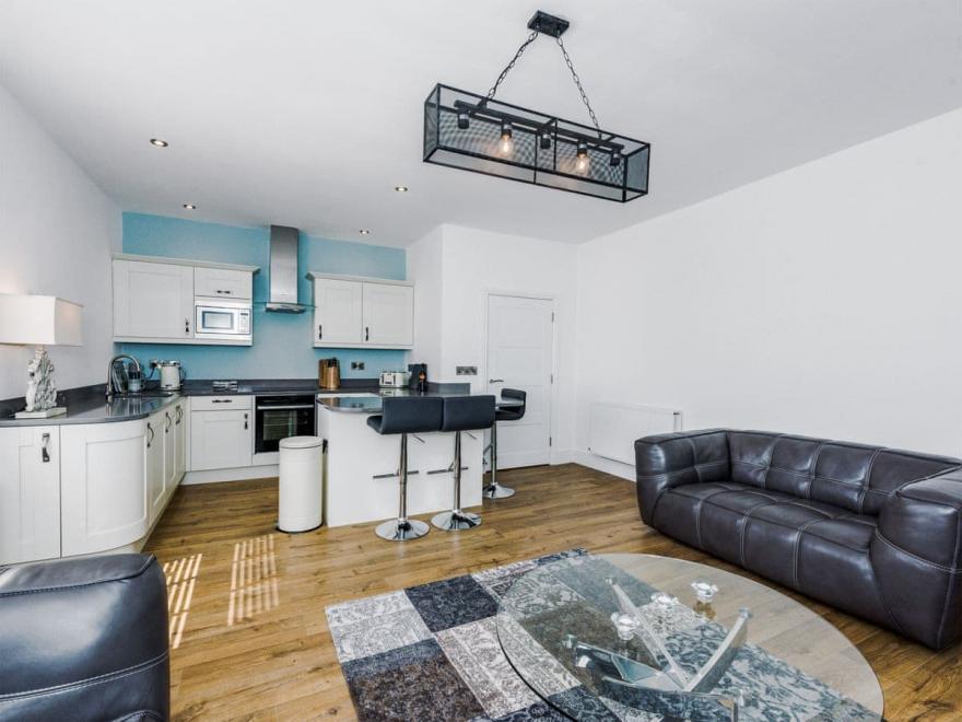 Ferrier Apartment 2 - UKC4027
