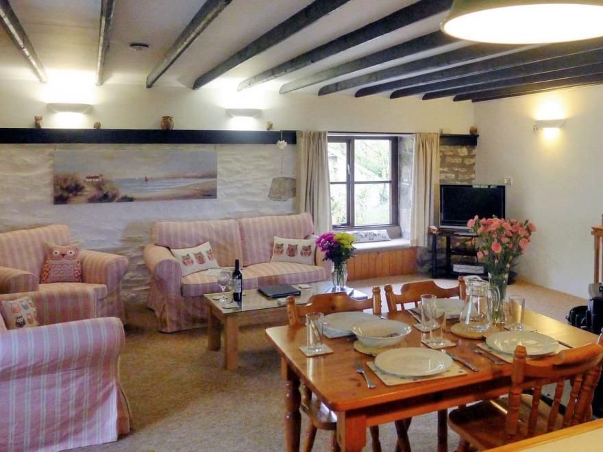 Owl Cottage - UKC4030