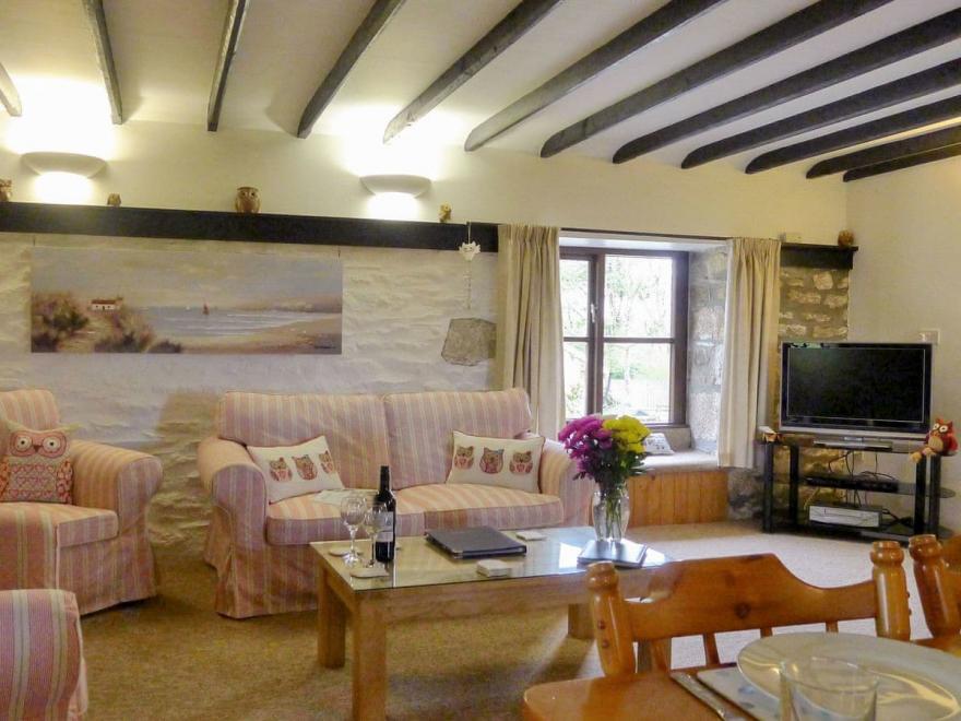 Owl Cottage - UKC4030