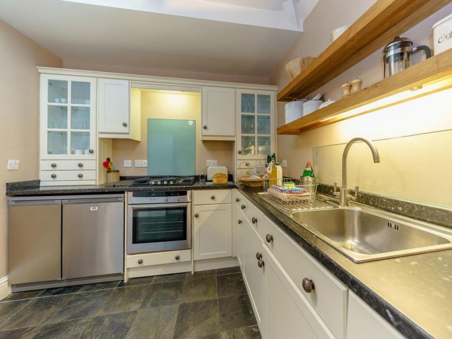 Prince Arthur & Catherine-UKC4032