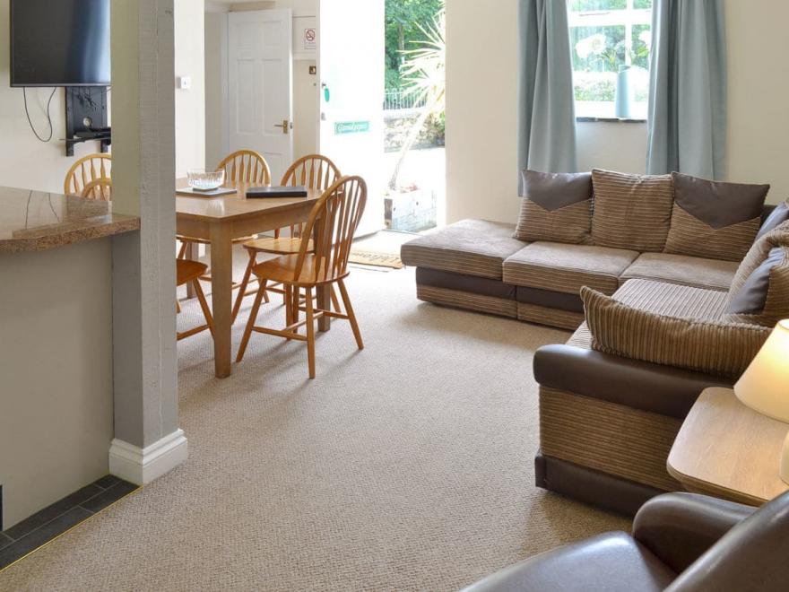 Gamekeepers - UKC4041