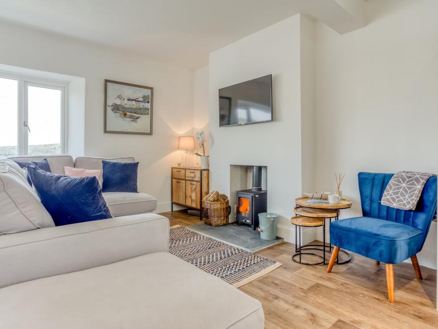 Cottage in Polruan, South Cornwall