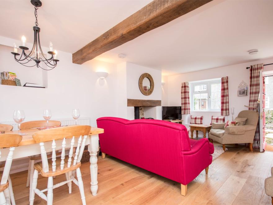 Cottage in Burton Bradstock, Dorset