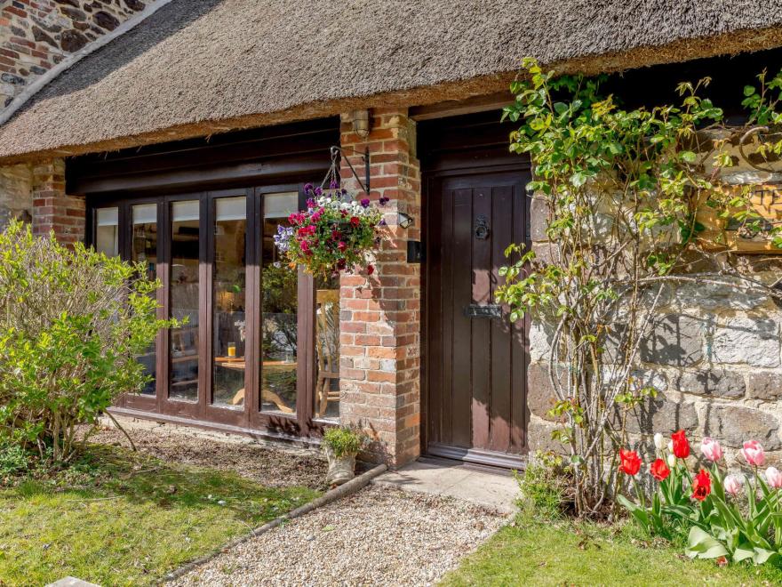 Bungalow in Coombe Keynes, Dorset