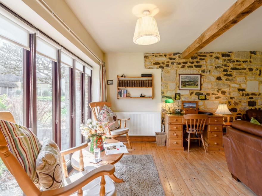 Bungalow in Coombe Keynes, Dorset