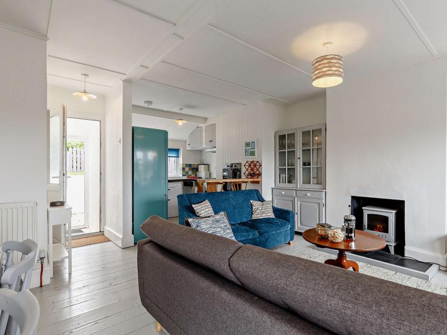 Bungalow in Polruan, South Cornwall