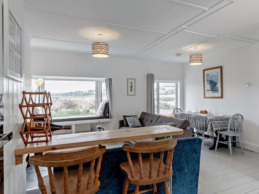Bungalow in Polruan, South Cornwall