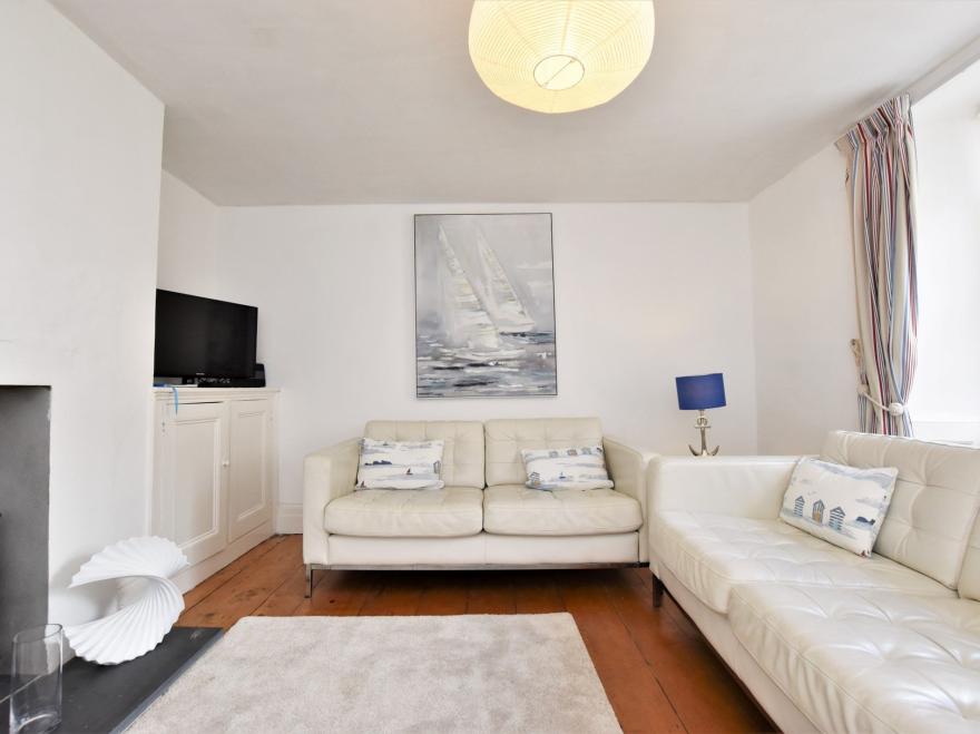 Cottage in Polruan, South Cornwall