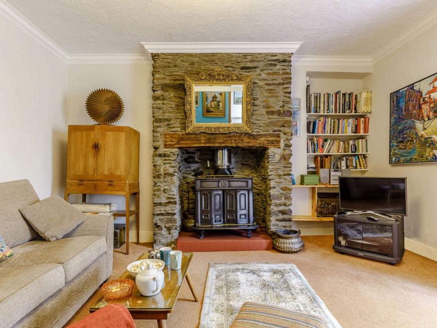 Cottage in Polruan, South Cornwall