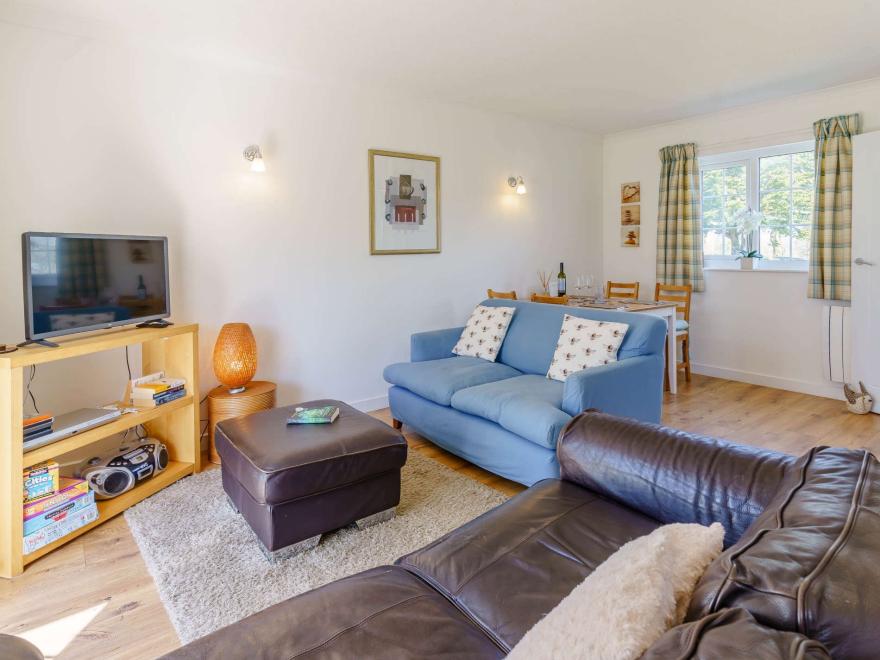 Cottage in Aberporth 1ml SW), West Wales