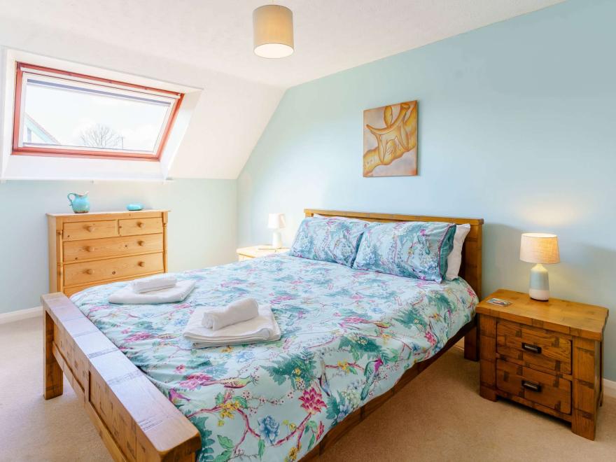 Cottage in Aberporth 1ml SW), West Wales