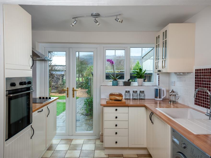 Cottage in Talybont- On-Usk, Mid Wales