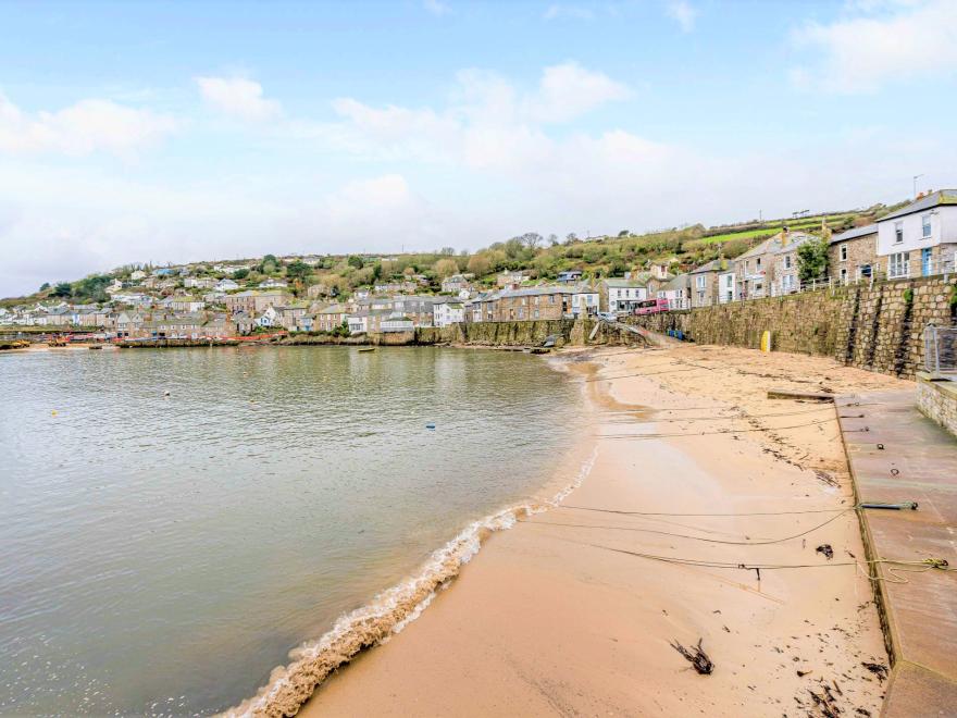 Cottage in Mousehole, West Cornwall