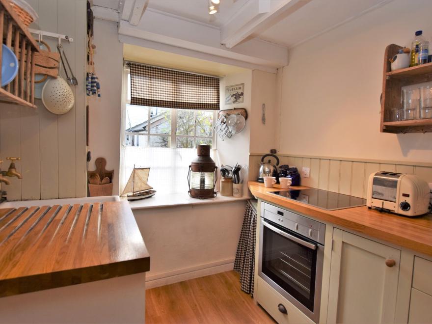 Cottage in Polruan, South Cornwall