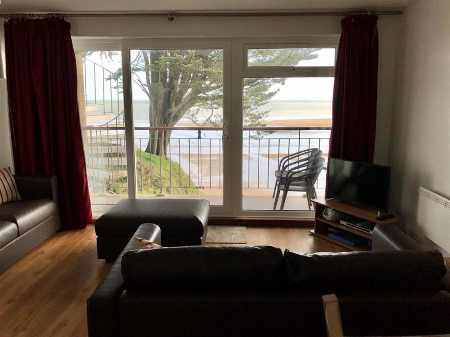 Apartment in Saundersfoot, West Wales