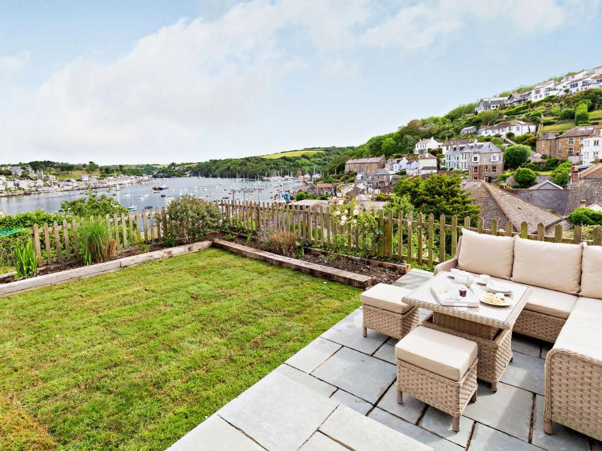 Cottage in Polruan, South Cornwall