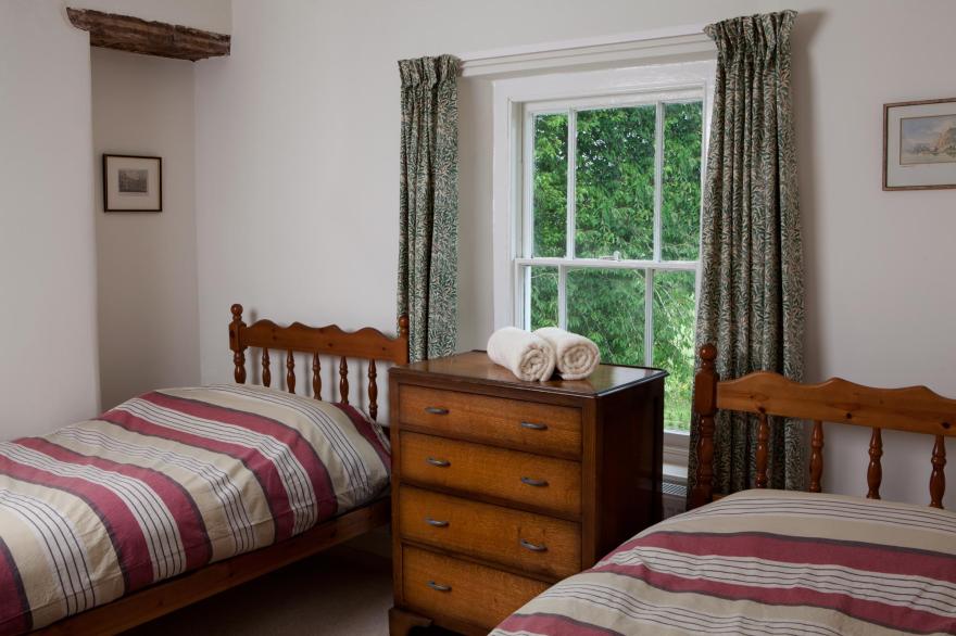 Cottage in Talybont-on-Usk, Mid Wales