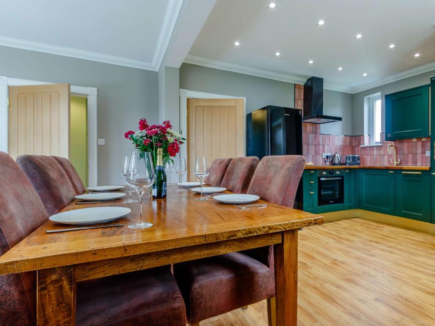 Bungalow in Onich, The Highlands