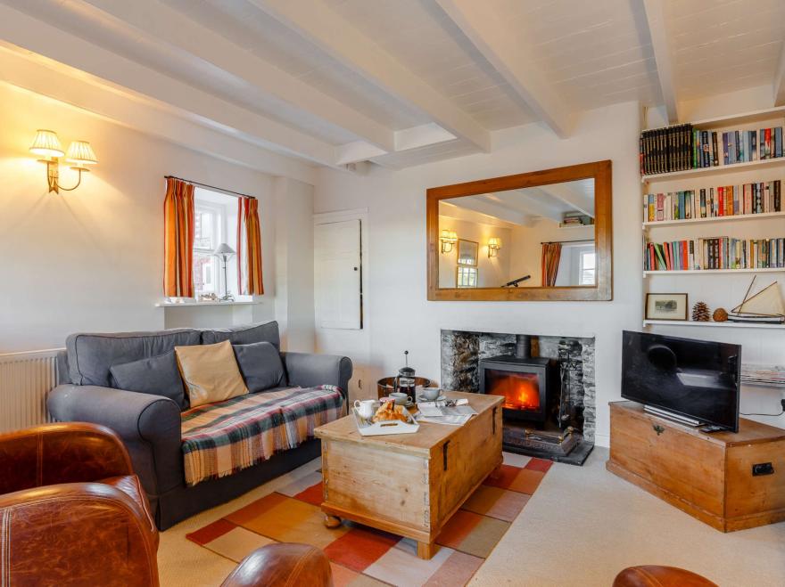 Cottage in Polruan, South Cornwall