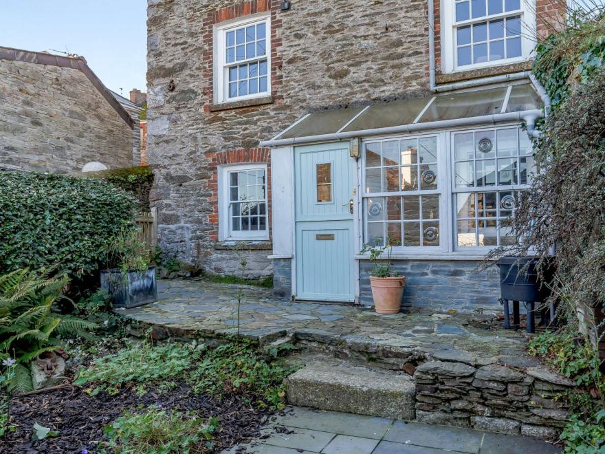 Cottage in Polruan, South Cornwall