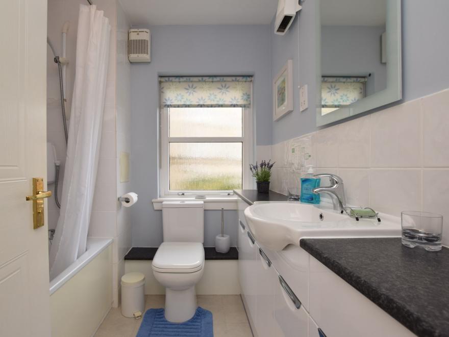 Apartment in City Centre, Edinburgh and Lothians