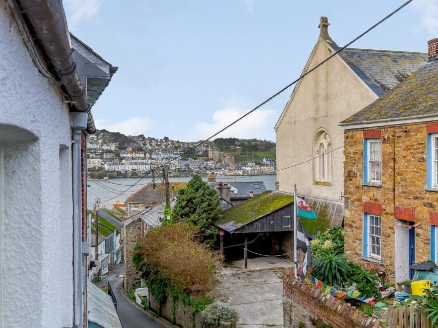 Cottage in Polruan, South Cornwall