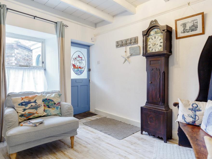 Cottage in Polruan, South Cornwall