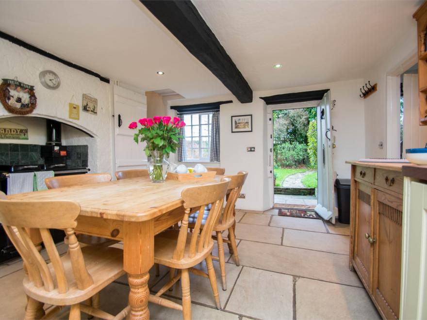 Cottage in Winfrith Newburgh, Dorset