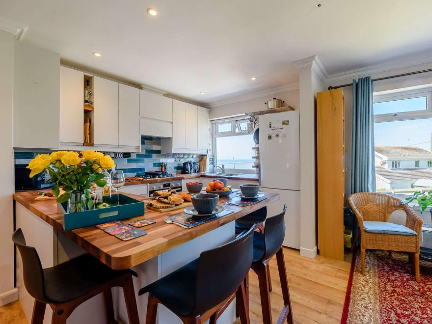 Bungalow in Ogmore-By-Sea, South Wales