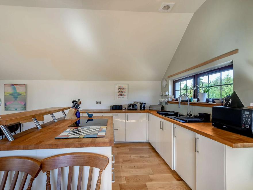 Wing in West Calder, Edinburgh and Lothians