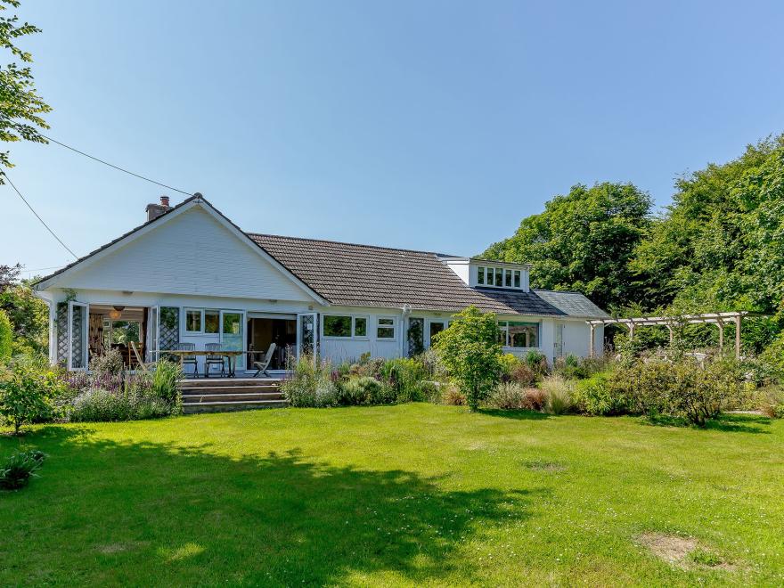 Bungalow in Polruan, South Cornwall