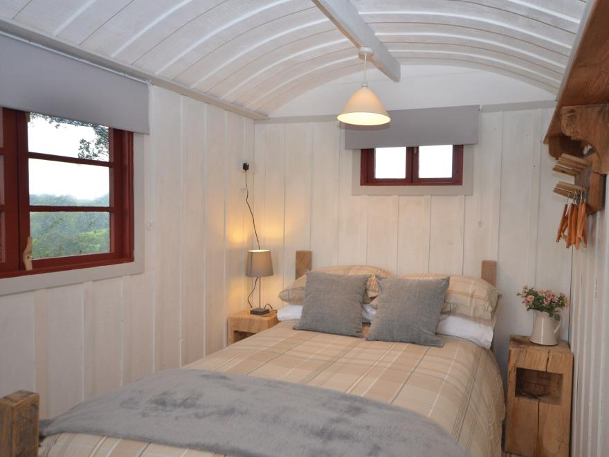 Log Cabin in Bickleigh, Mid and East Devon