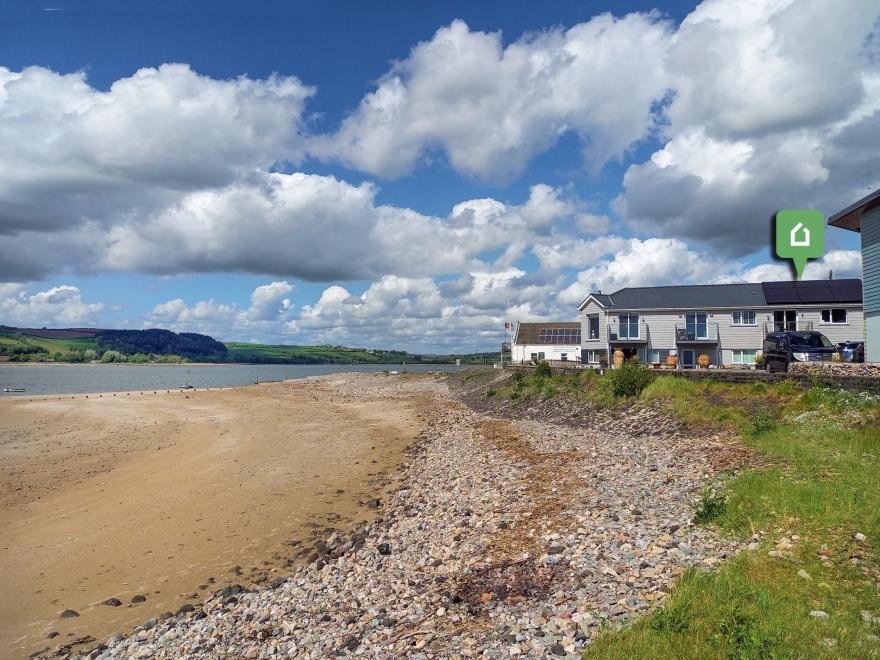 House in Ferryside, West Wales