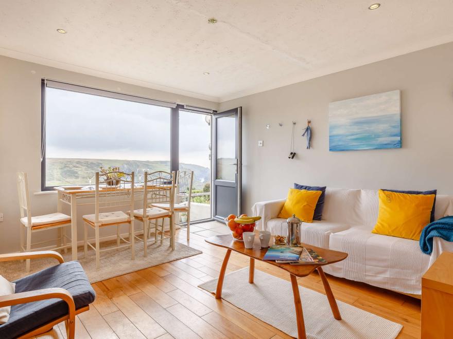 Bungalow in Mullion Cove, West Cornwall