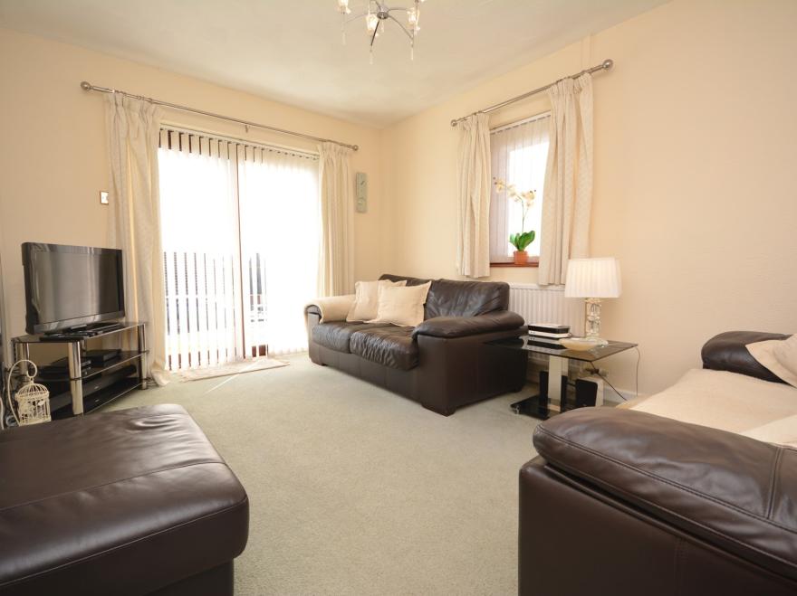 Bungalow in Saundersfoot, West Wales