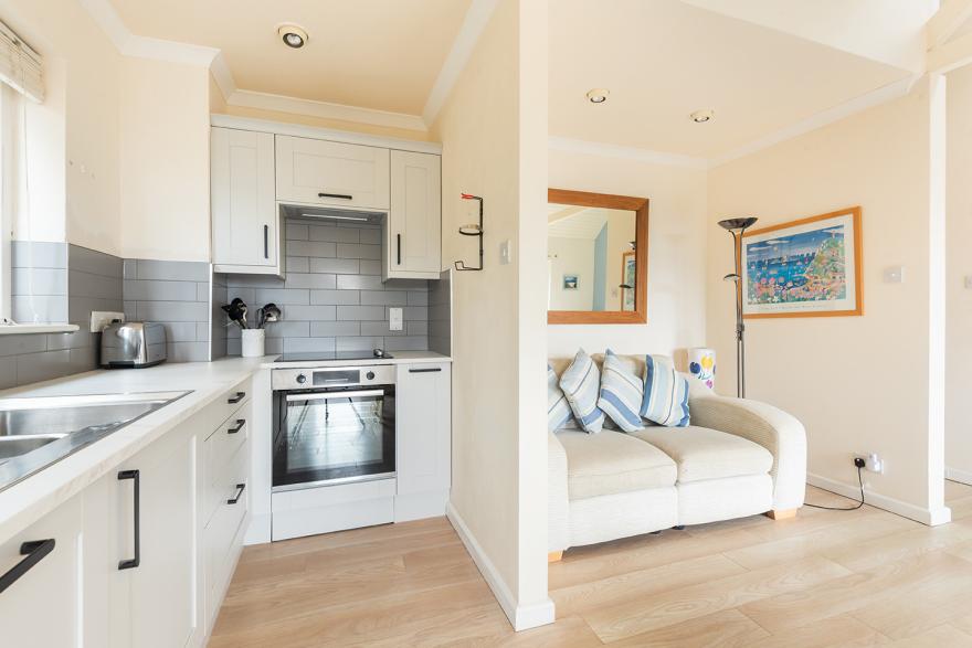 Crags 26 Bay View Cottage