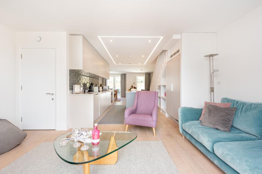 4 Island Place