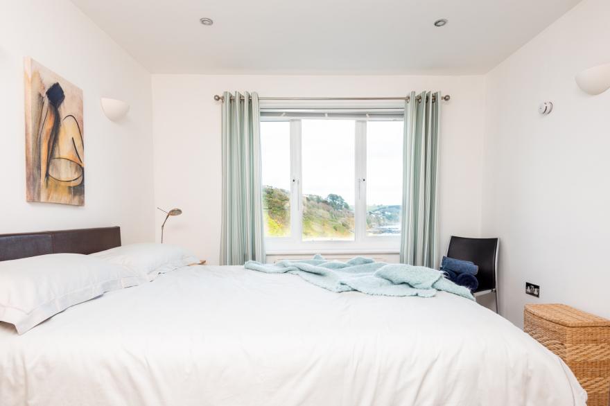 Westcliff Duplex Apartment