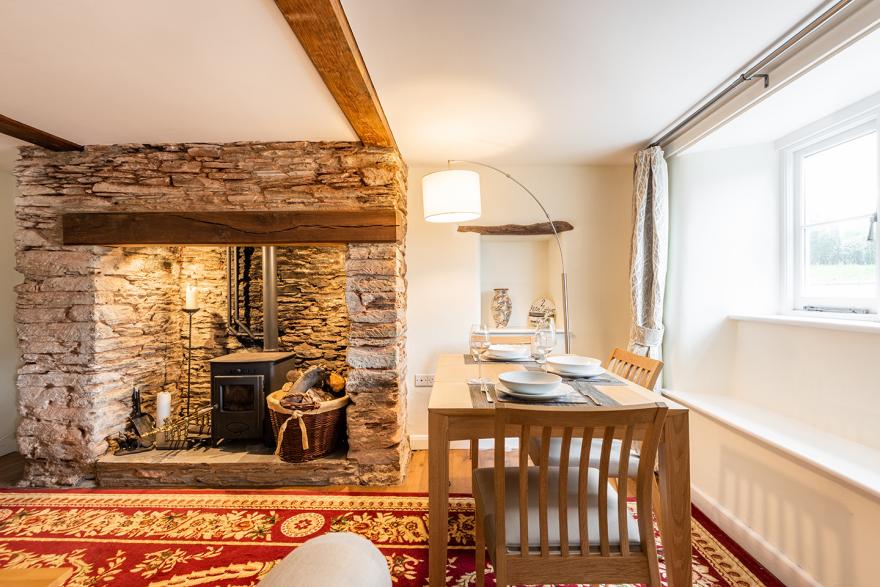 2 Rose Cottages