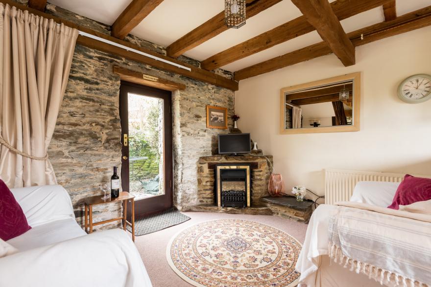 Cob Loaf Cottage