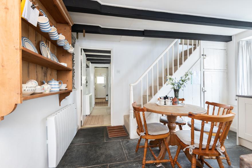 White Pebble Cottage