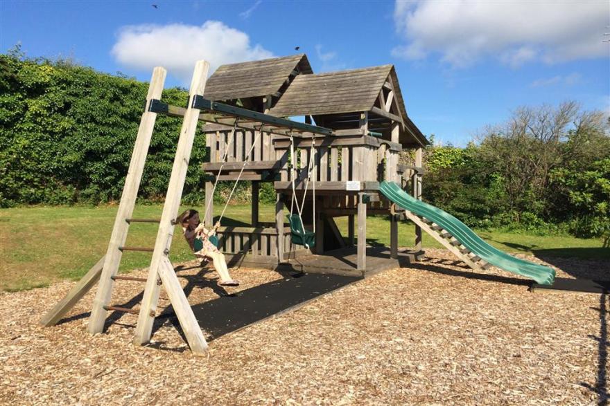 Green Acres - 2 Bed Cottage