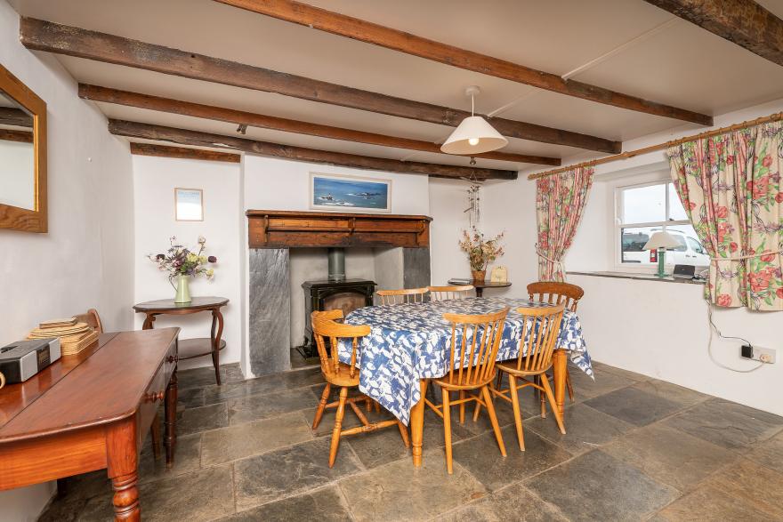 14 Beesands