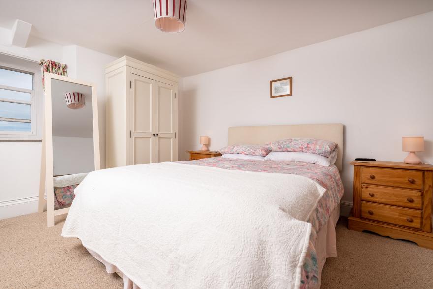 14 Beesands